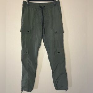 PacSun Men’s Green relaxed cargo pants. Size L